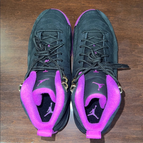 jordan retro 12 hyper violet